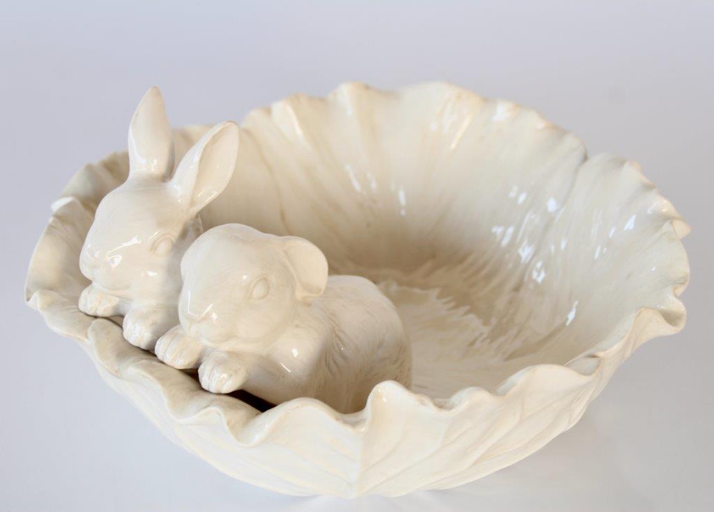Off White Cabbage Bowl With 2 Rabbits
